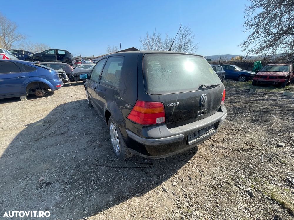 Dezmembrez Volkswagen Golf 4 Coupe AKL 1.6 8V 101CP - 5