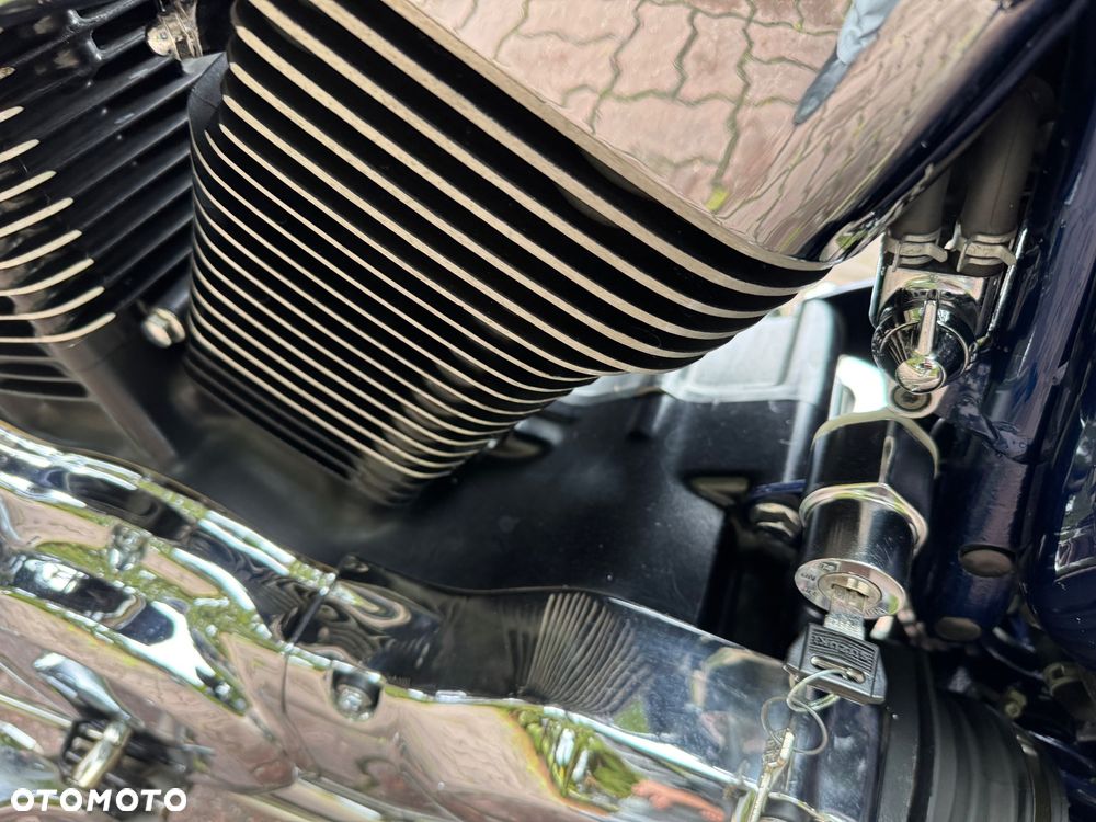 Suzuki Intruder - 19