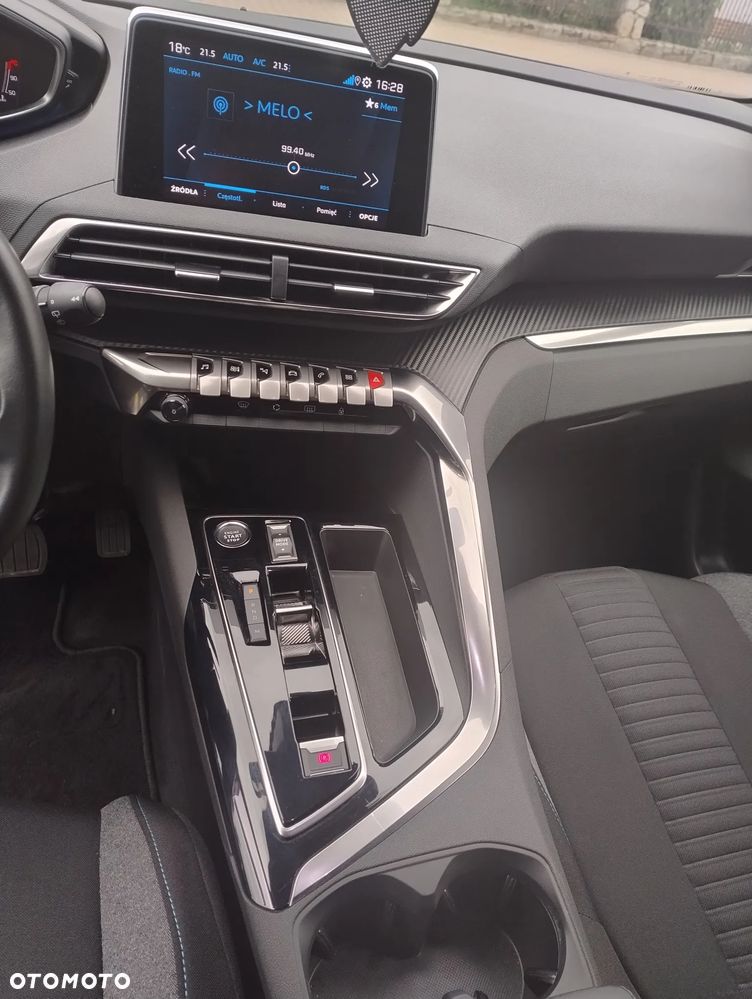 Peugeot 3008 1.2 PureTech mHEV Allure Pack S&S e-DCS6 - 10