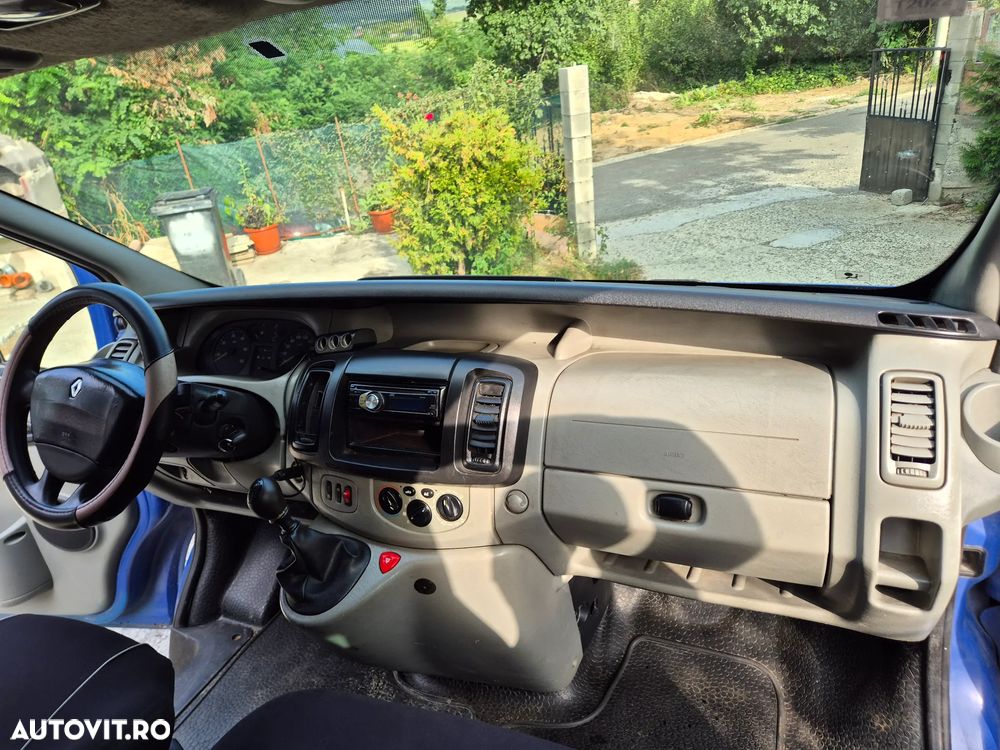 Renault Trafic - 14