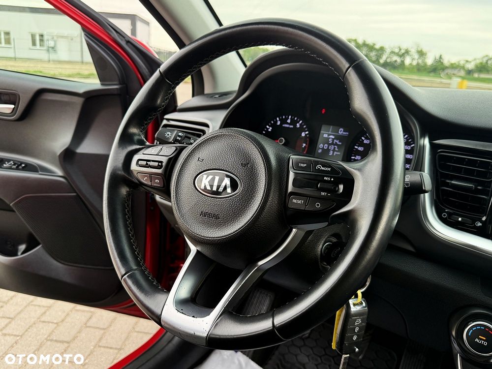 Kia Stonic 1.4 L - 38