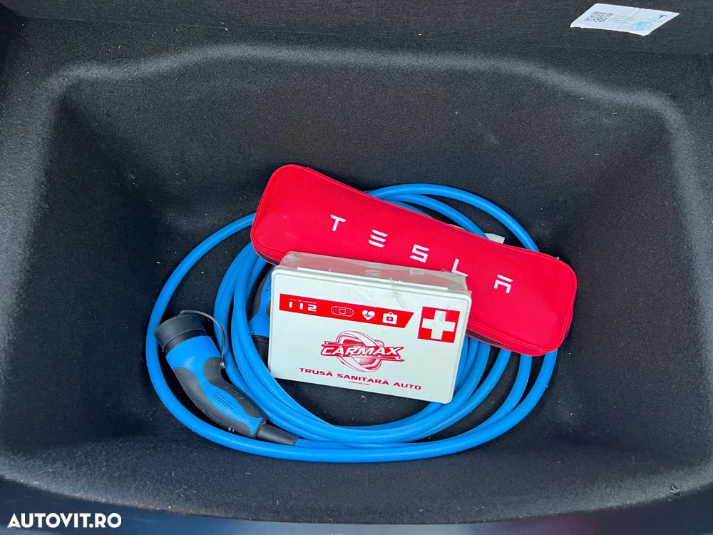 Tesla Model 3 - 26