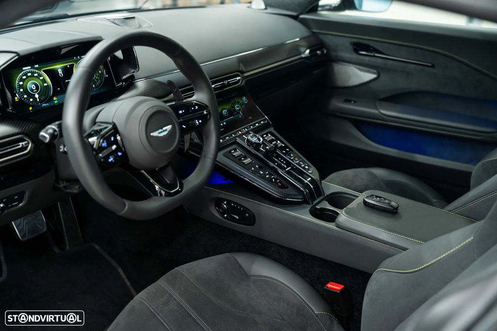 Aston Martin Vantage Coupe V8 - 7