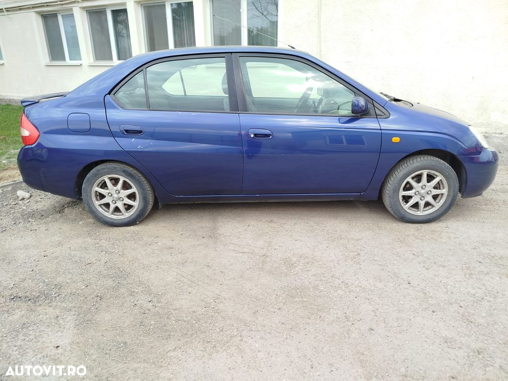 Toyota Prius - 6