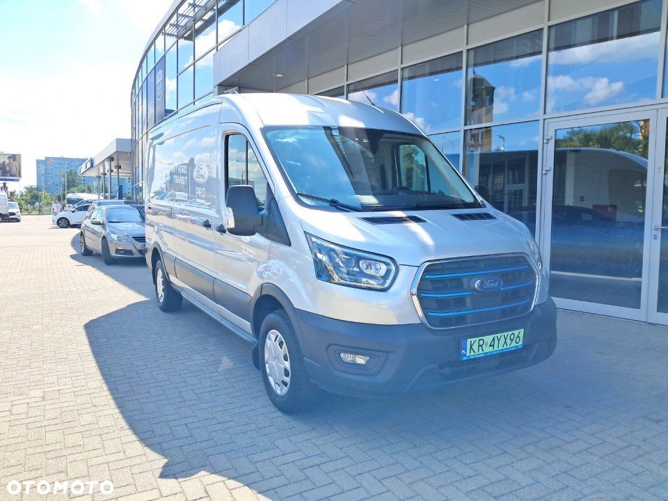Ford Transit - 11