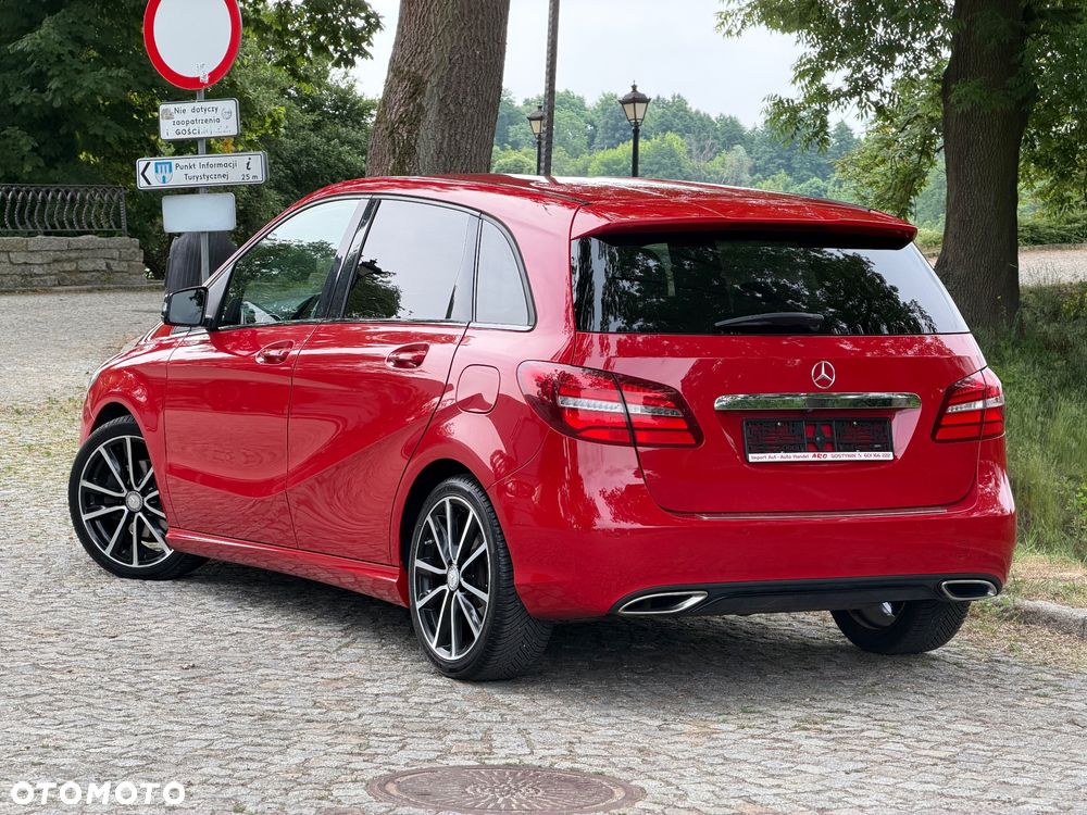 Mercedes-Benz Klasa B 180 7G-DCT Urban - 4