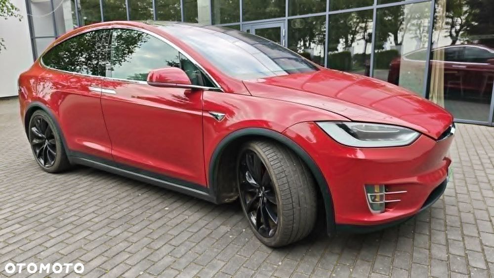 Tesla Model X Performance - 4