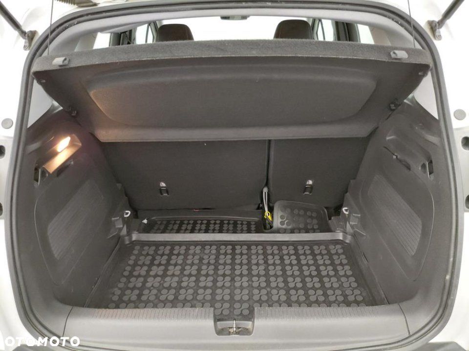 Opel Crossland X - 11