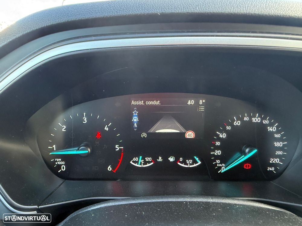 Ford Focus SW 1.5 TDCi EcoBlue Business - 9