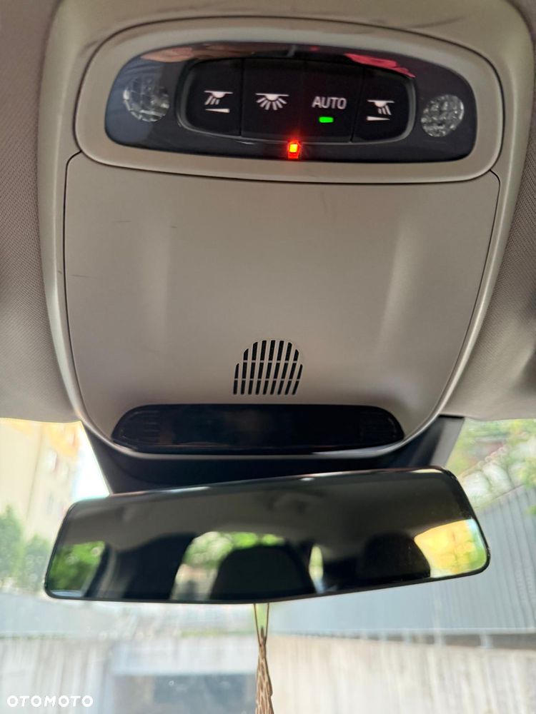 Volvo V40 D2 Momentum - 27