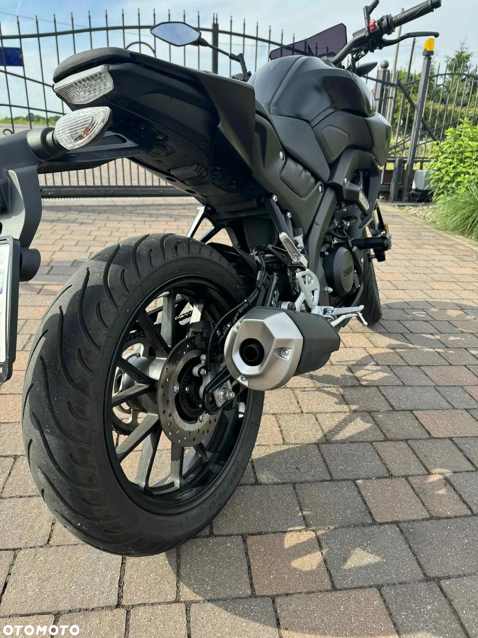 Yamaha MT - 16