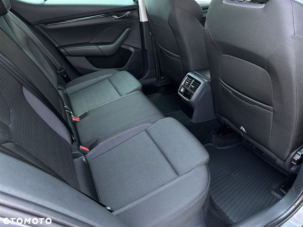 Skoda Octavia 1.5 TSI e-Tec Ambition DSG - 9