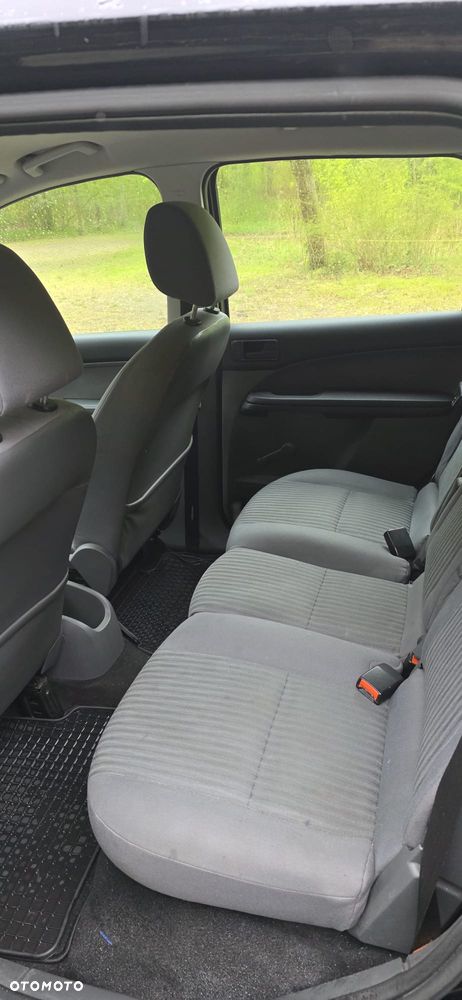 Ford Focus C-Max 1.8 Ambiente - 8