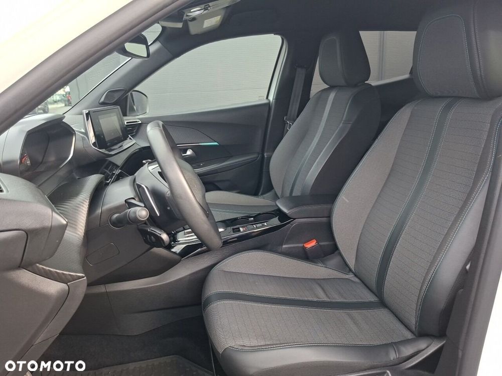 Peugeot 2008 1.2 PureTech Allure S&S EAT8 - 10