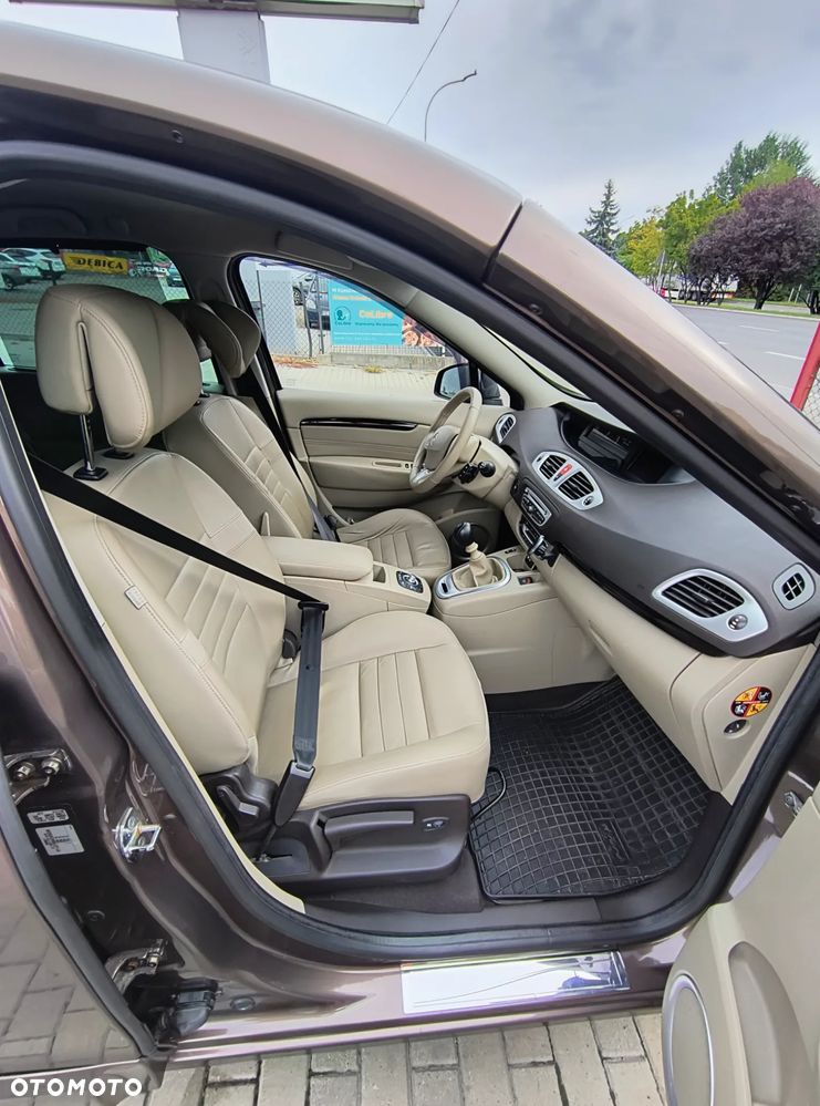 Renault Grand Scenic TCe 130 Bose Edition - 10