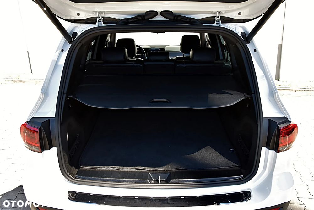 Mercedes-Benz GLB 200 7G-DCT - 12