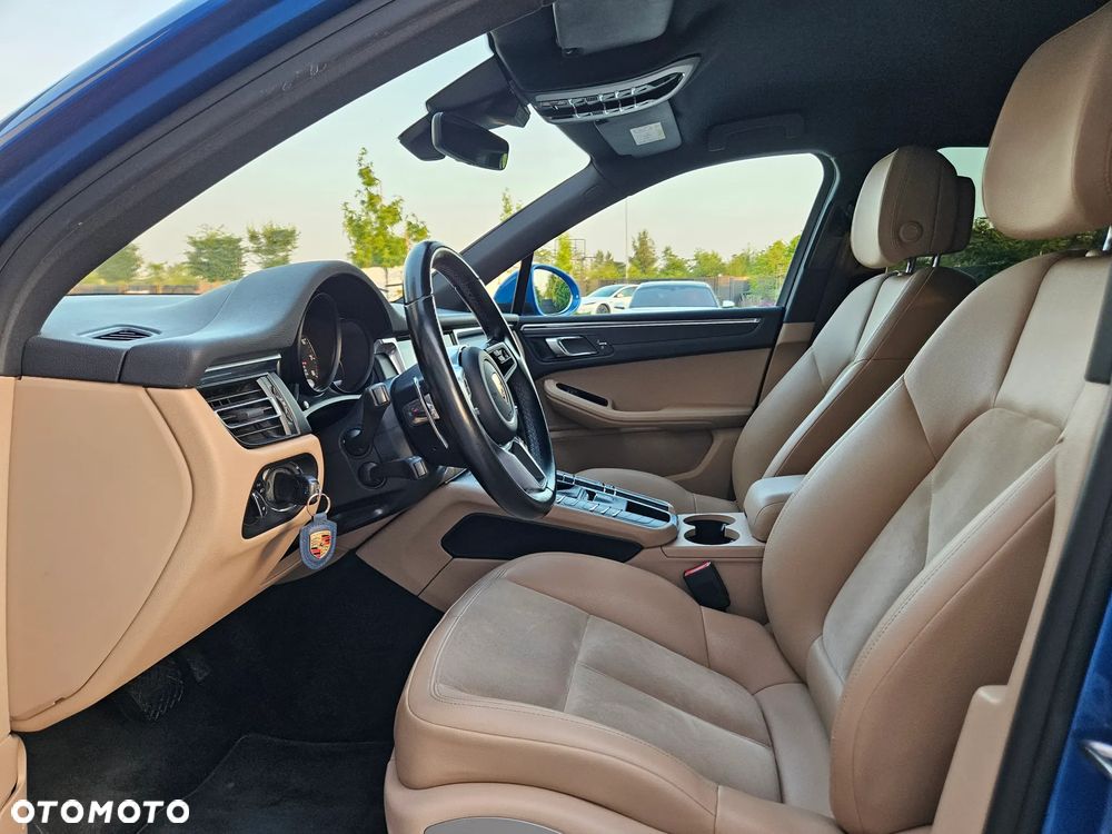 Porsche Macan - 21