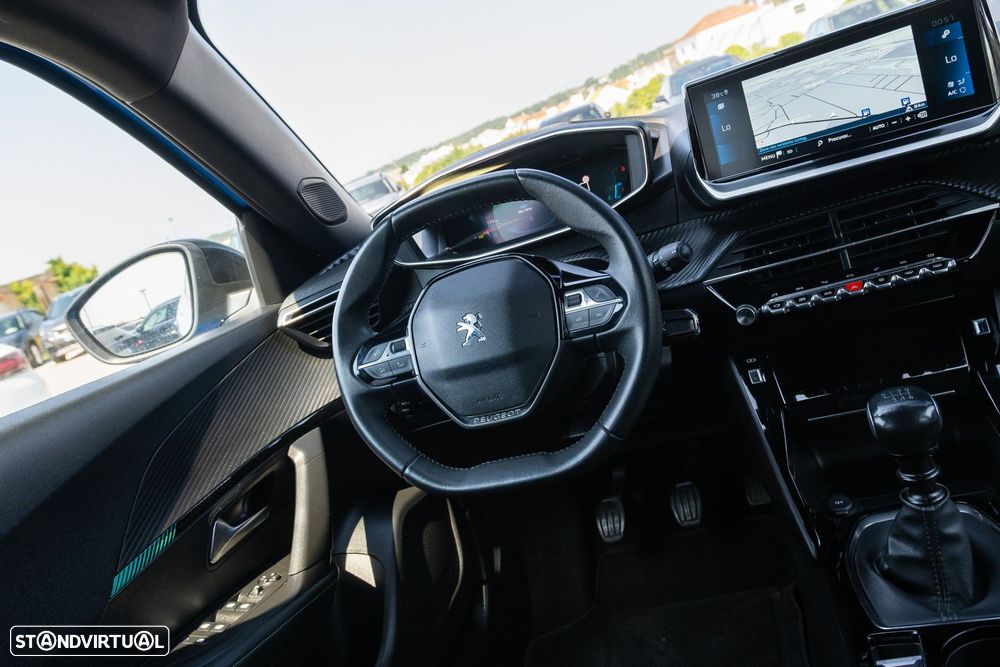 Peugeot 2008 1.2 PureTech Allure Pack - 21