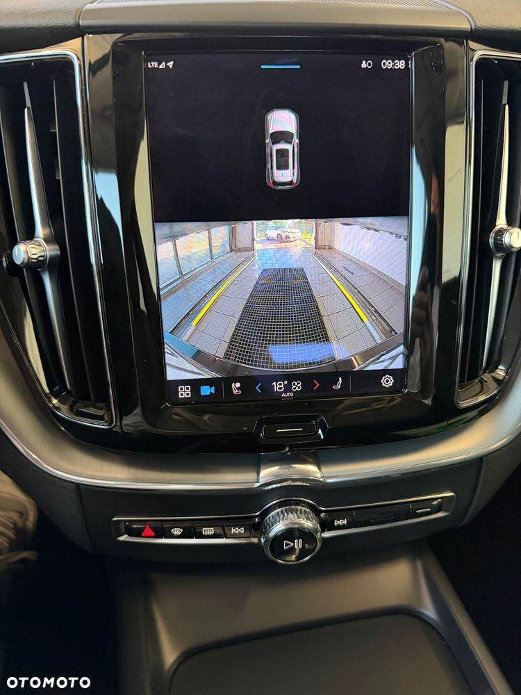 Volvo XC 60 B4 B Core - 12