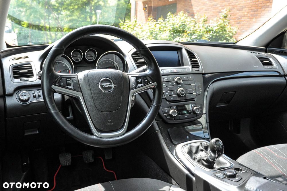 Opel Insignia - 9