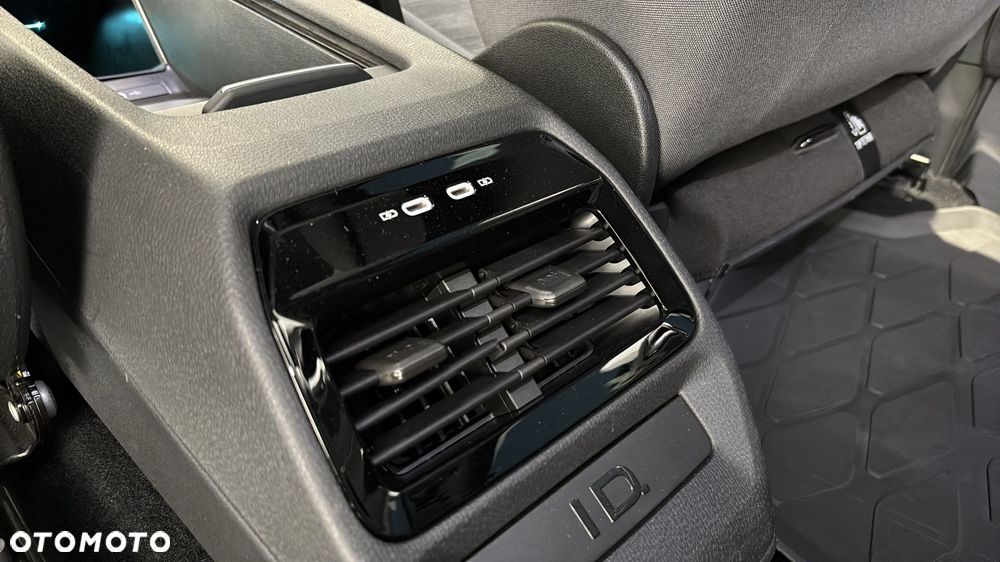 Volkswagen ID.4 - 21