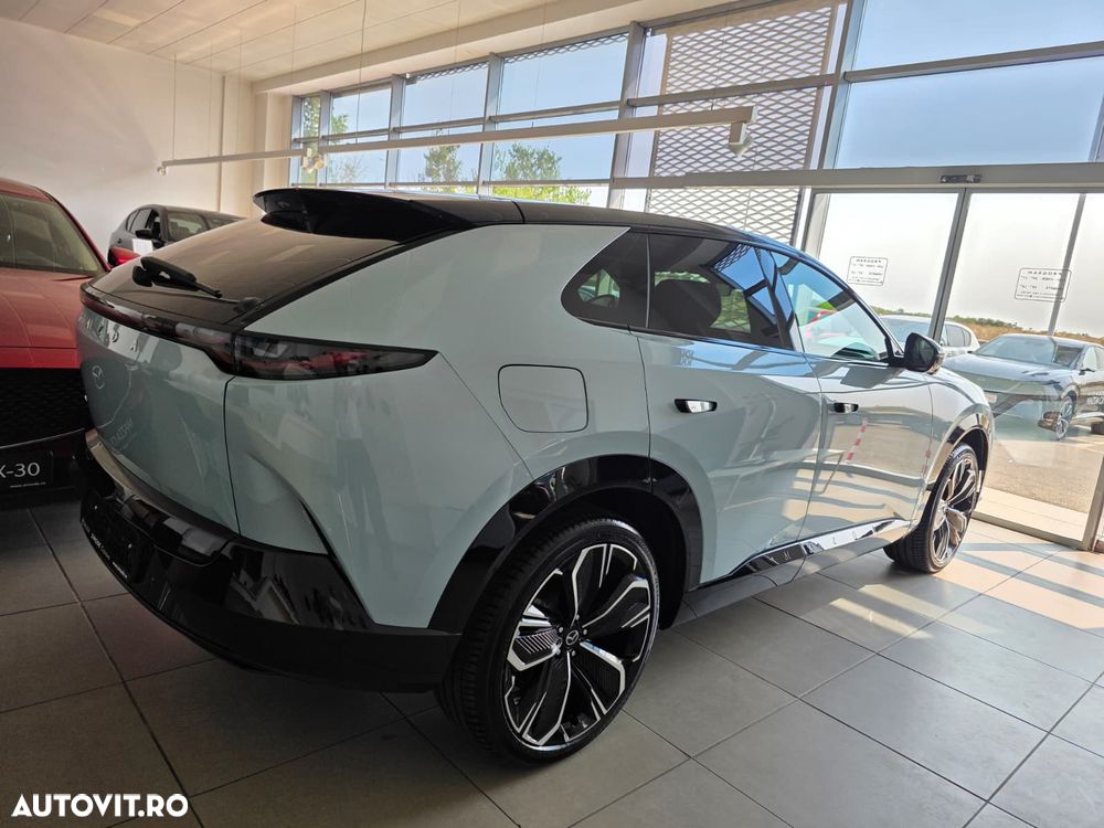 Mazda CX-6e - 2