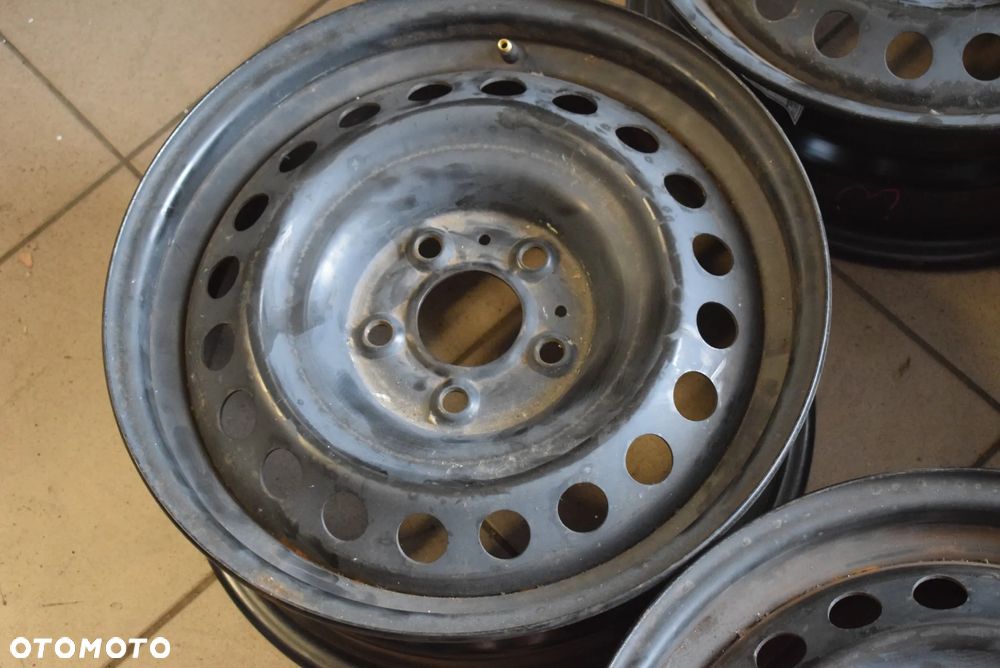 Felgi stalowe stalówki Nissan Qashqai 6,5x16 5x114,3 R16 - 5