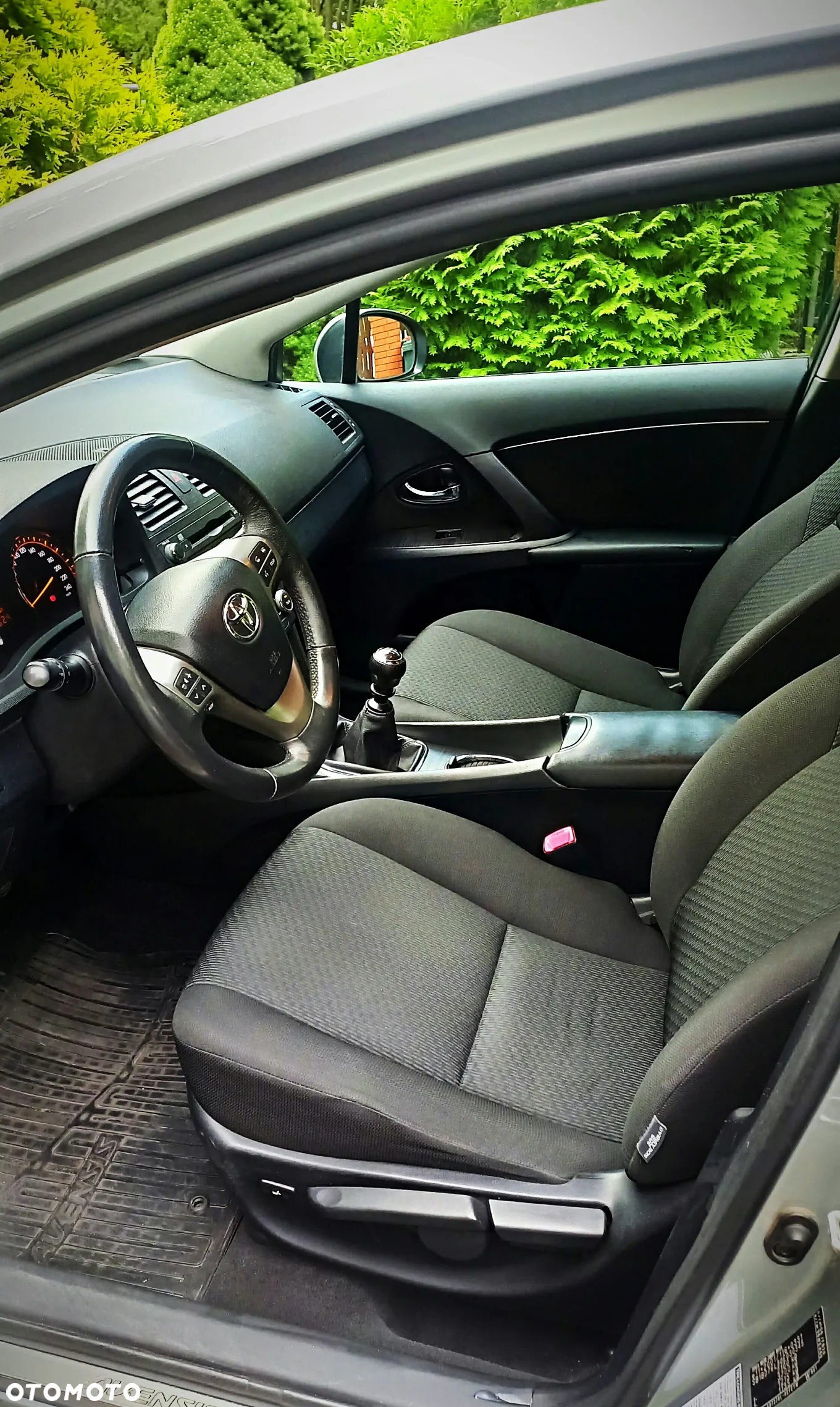 Toyota Avensis 2.0 D-4D Sol plus - 9