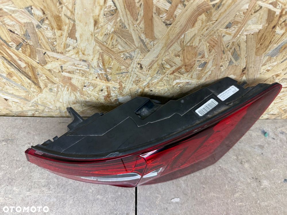LAMPA TYŁ PRAWA LED SKODA SUPERB III 3V9945208 - 8