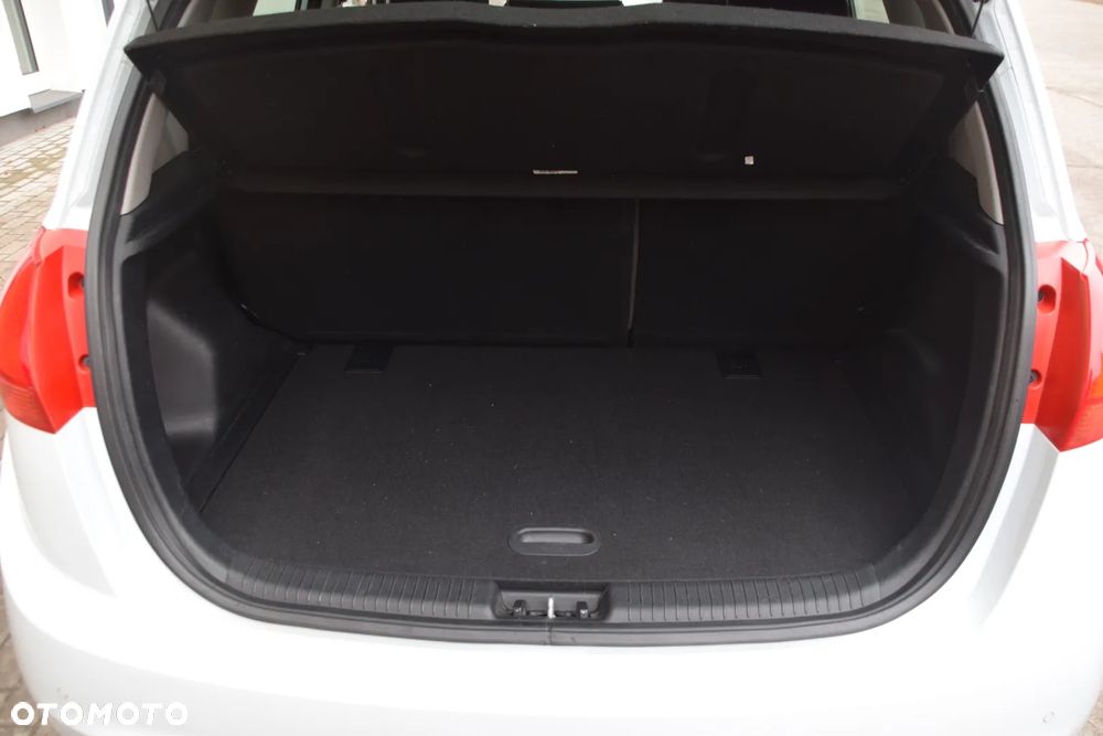 Kia Venga 1.6 CRDi 128 Black Collection - 15