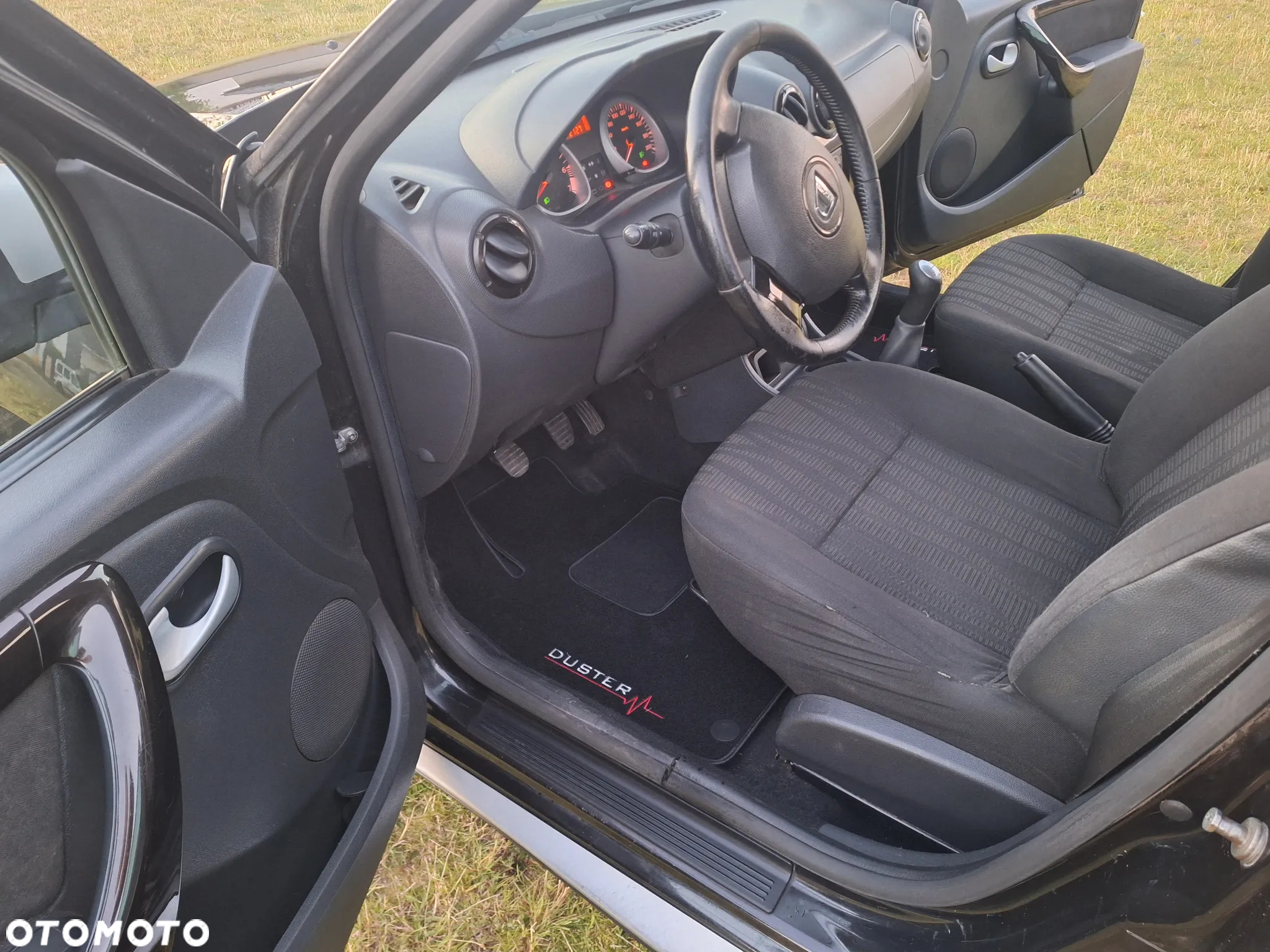 Dacia Duster 1.6 16V 4x2 Prestige - 4