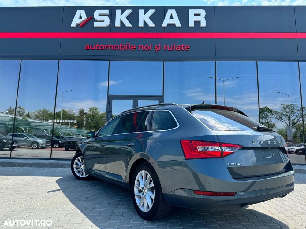 Skoda Superb 1.4 TSI DSG Ambition - 8