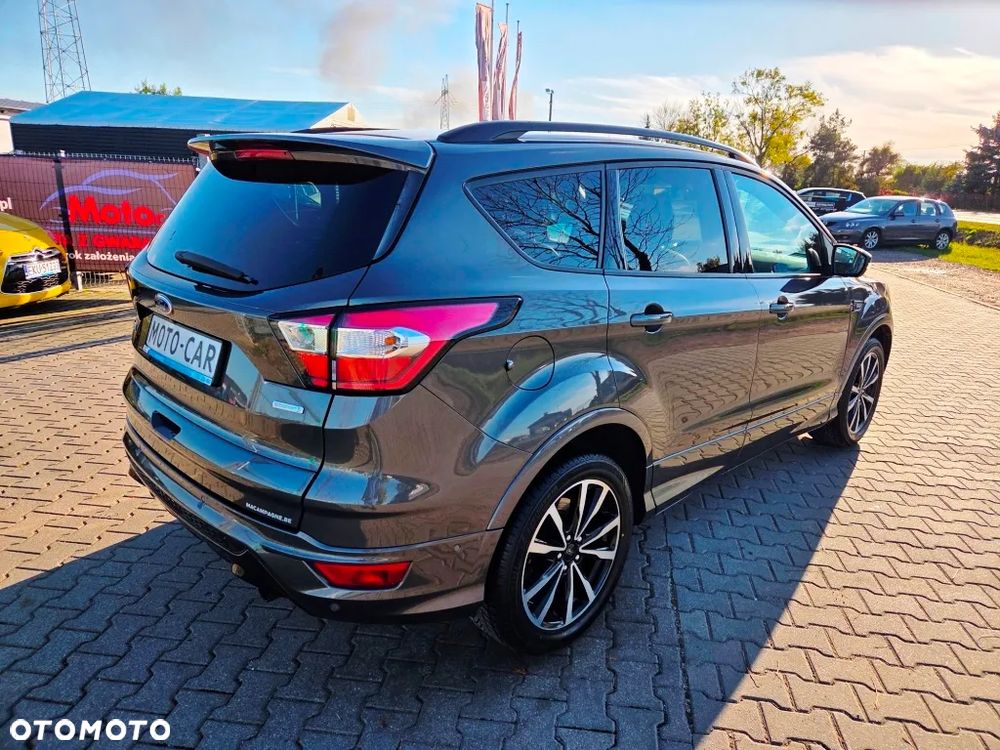 Ford Kuga 1.5 EcoBoost 2x4 ST-Line - 8
