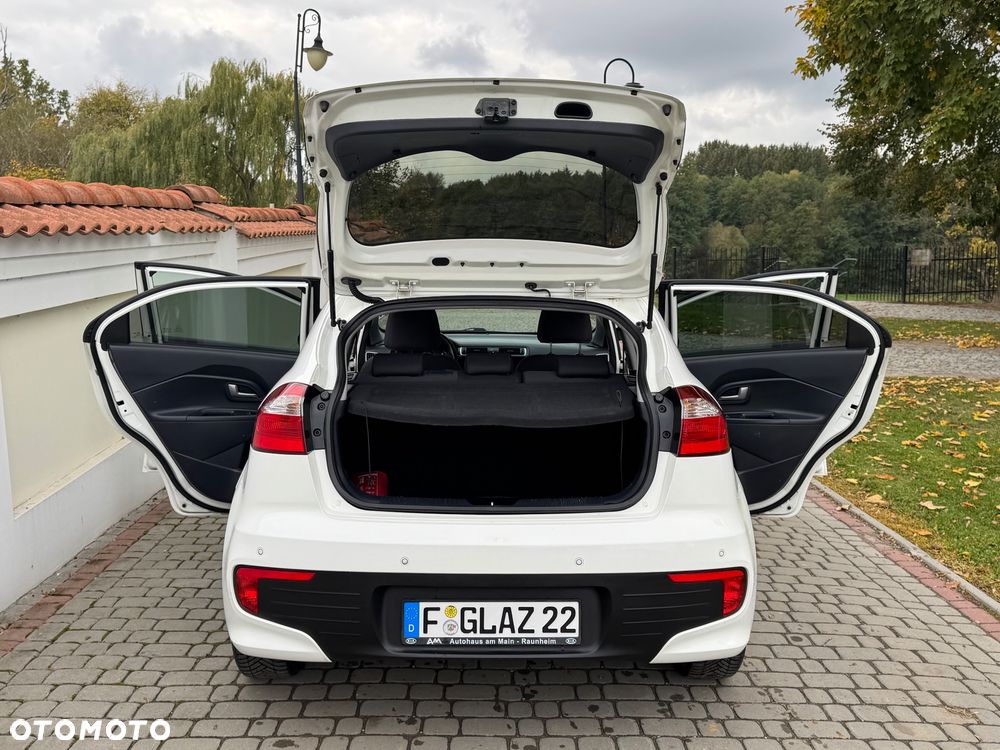Kia Rio - 23