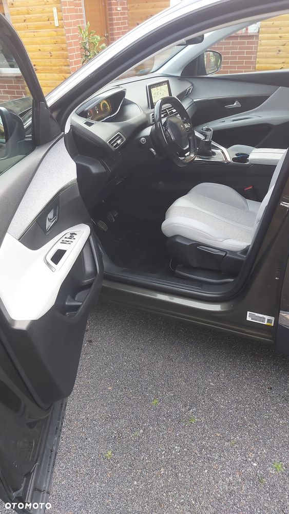 Peugeot 3008 2016