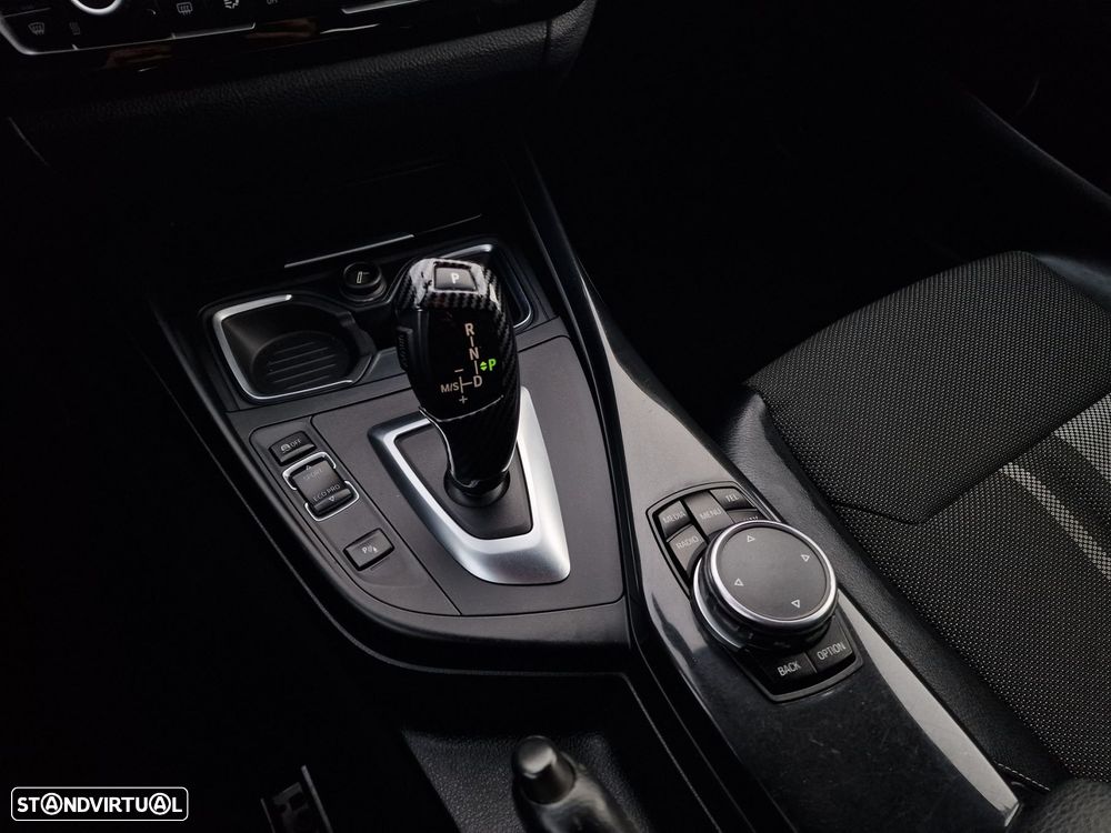 BMW 116 d Line Urban Auto - 25