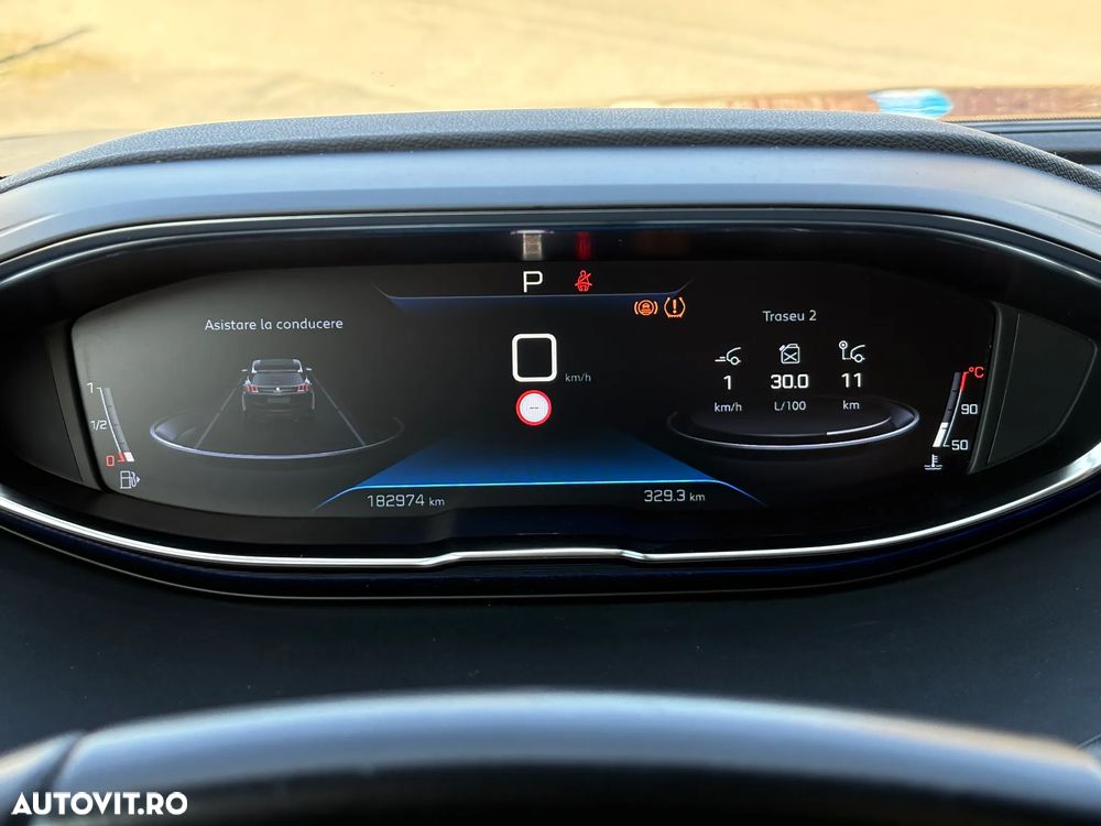 Peugeot 3008 PureTech 130 Stop & Start GPF EAT8 Allure Business-Paket - 22