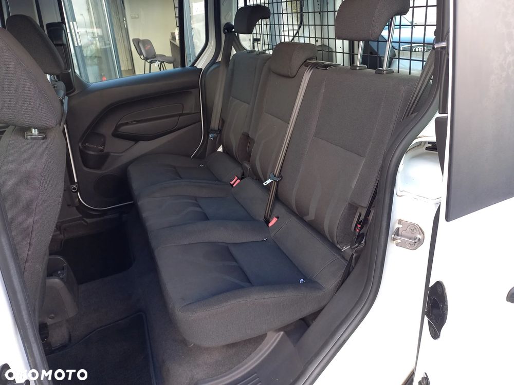 Ford Transit Connect - 15