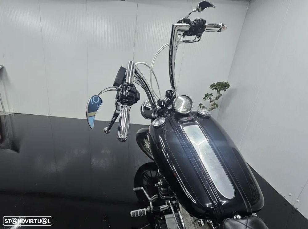 Harley-Davidson FXDWG Rocker - 2