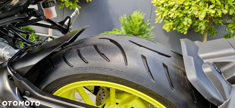 Yamaha MT - 30