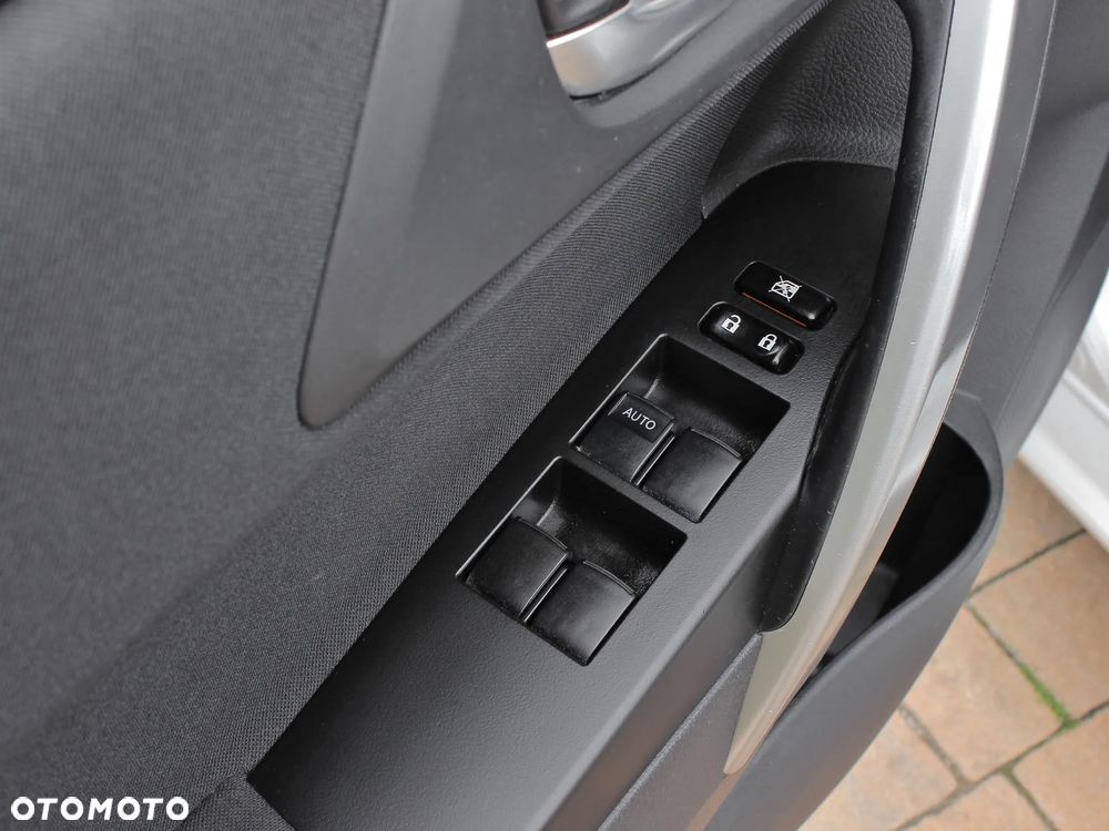 Toyota Auris 1.8 Executive - 21