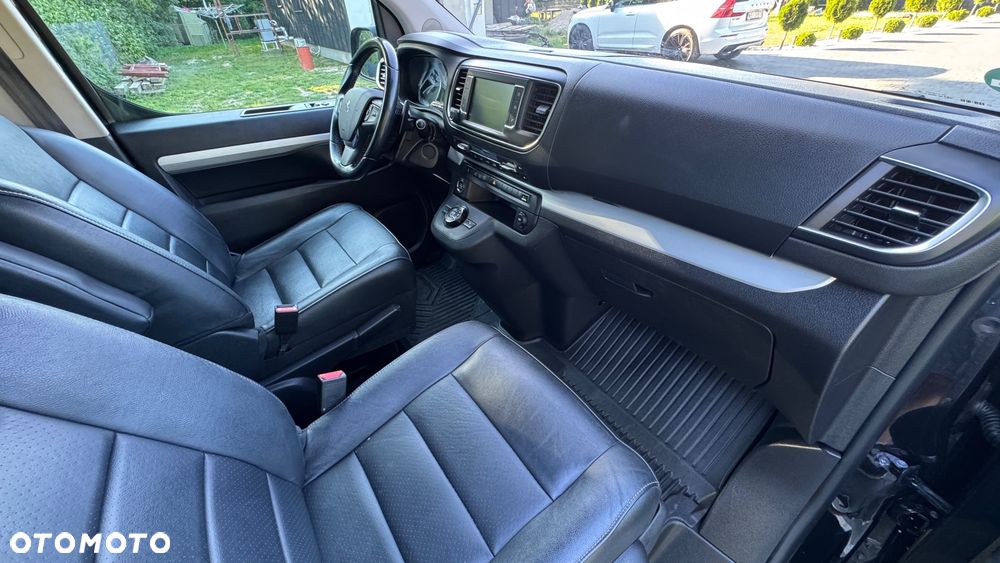 Peugeot Traveller L1 2.0 EAT8 Business - 32