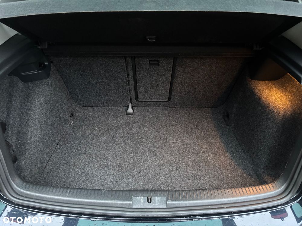 Volkswagen Golf 1.4 TSI Style - 19