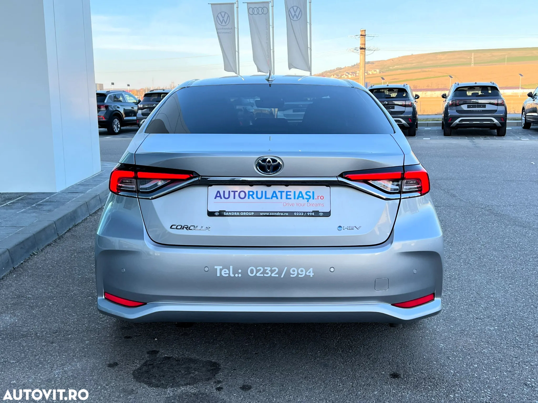 Toyota Corolla 1.8 HSD Exclusive - 8