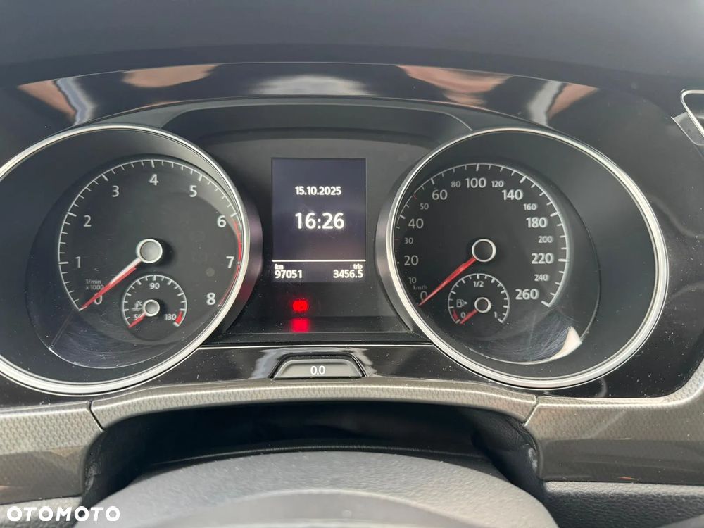 Volkswagen Touran 1.5 TSI ACT OPF IQ.DRIVE - 10