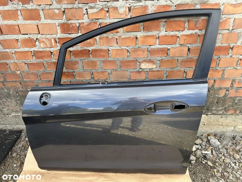 Drzwi lewe przód przednie Ford Fiesta Mk7 S9 bez malowania - 2