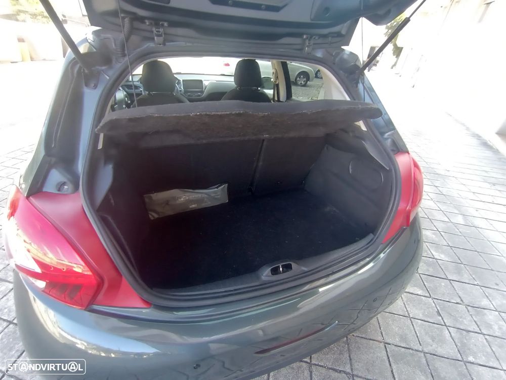 Peugeot 208 1.4 HDi Active - 23