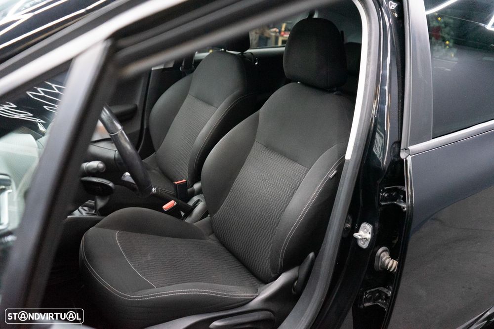 Peugeot 208 1.2 PureTech Style - 37
