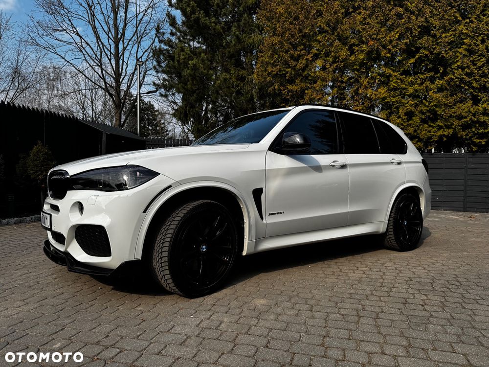 BMW X5 xDrive50i Sport-Aut - 4