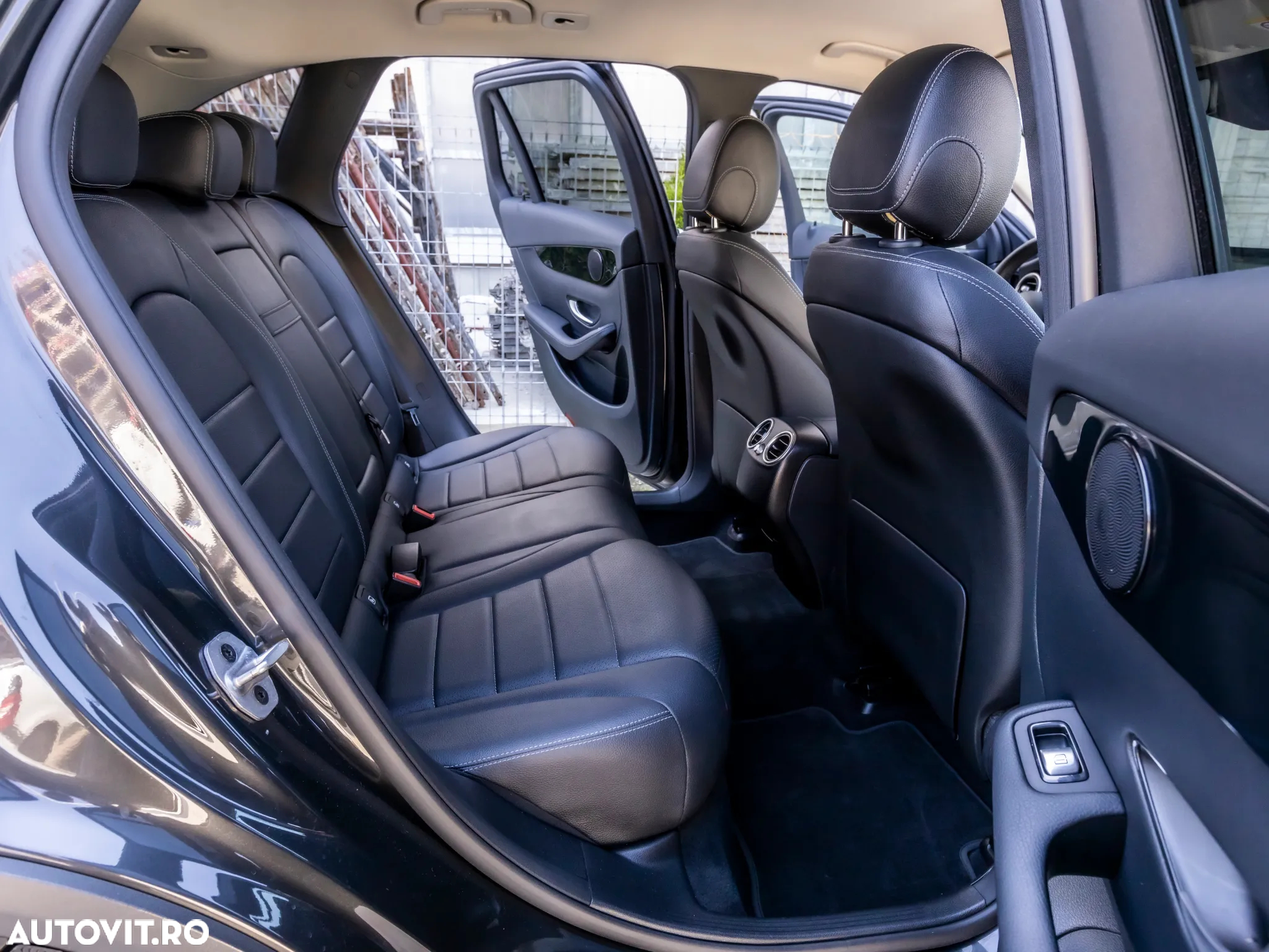 Mercedes-Benz GLC 300 e 4Matic 9G-TRONIC - 6